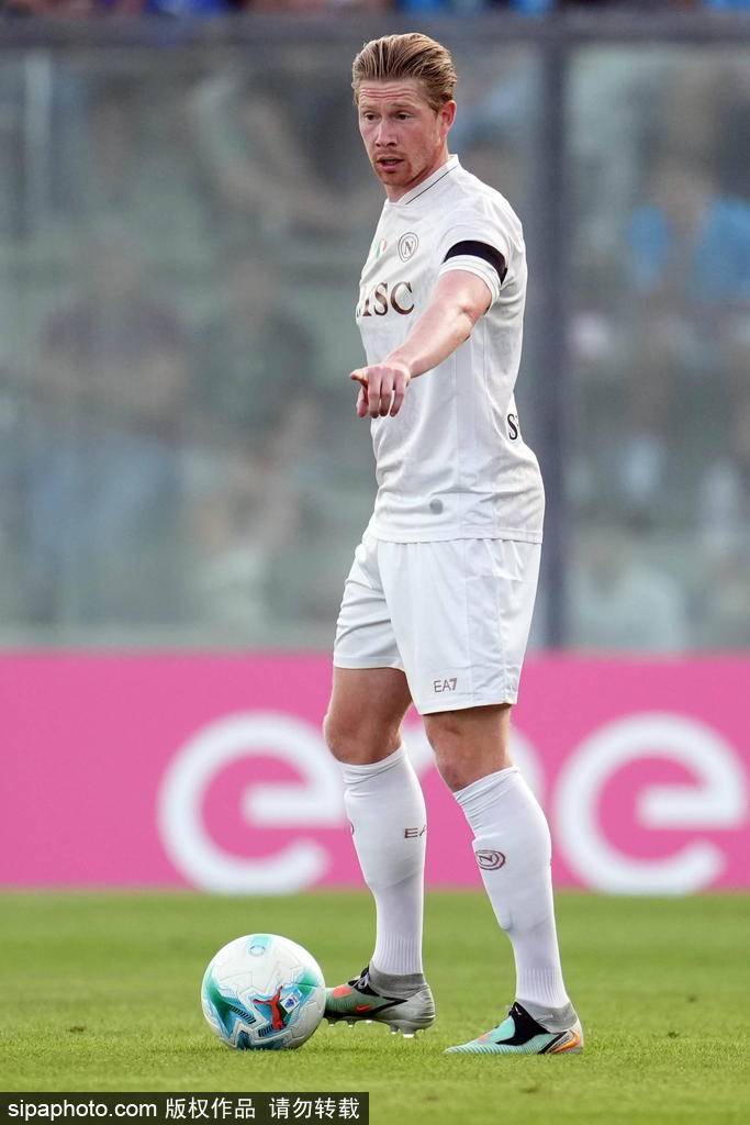 那不勒斯与孔蒂：意甲冠军梦的稳定基石