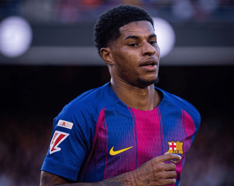 10球11助攻！拉什福德买断费3000万欧元，英媒曝曼联认为他值5000万英镑